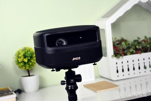 坚果v10智能投影仪开箱 白天开窗投射120寸，家用影音神器初体验